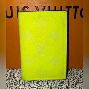 Louis Vuitton Pocket Organizer - Neon Yellow - Excellent Condition! Rare!